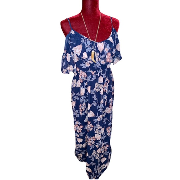 Francesca's Collections Dresses & Skirts - Miami l Cold Shoulder Floral Dress